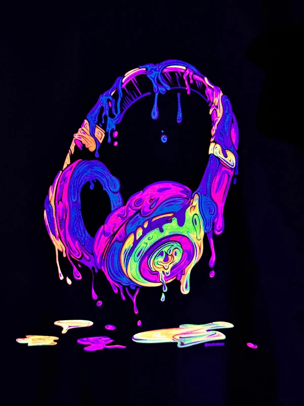 COLOR LIPS – BLACKLIGHT T‑SHIRT – ZWART MET NEON PRINT