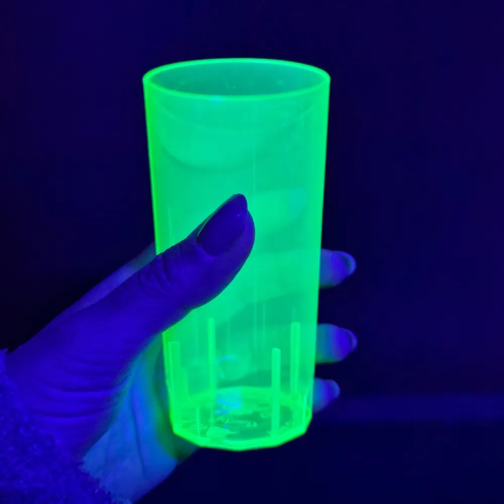 Glow Specialist UV/BLACKLIGHT NEON DRINKING GLASSES - 12 PIECES