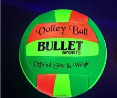 VOLLEYBAL - UV / BLACKLIGHT - 22 CM - BLAUW OF GROEN