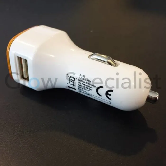 DOUBLE USB CAR CHARGE LUMINESCENT
