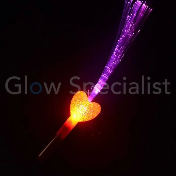 Fiberstick met rood LED hart – Glowstick met lichteffect – Kinderfeestjes & Valentijn