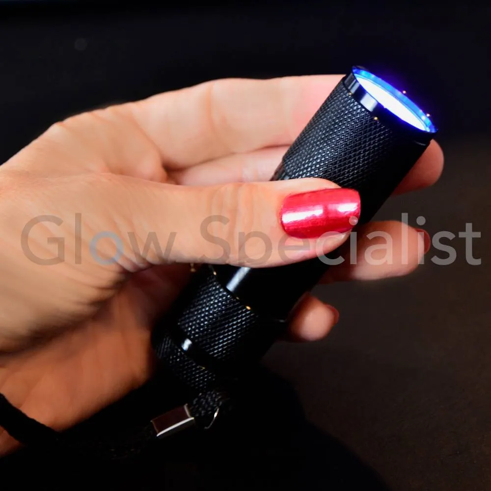 Glow Specialist UV Zaklamp 9 LED – 395nm – Compact AAA Model