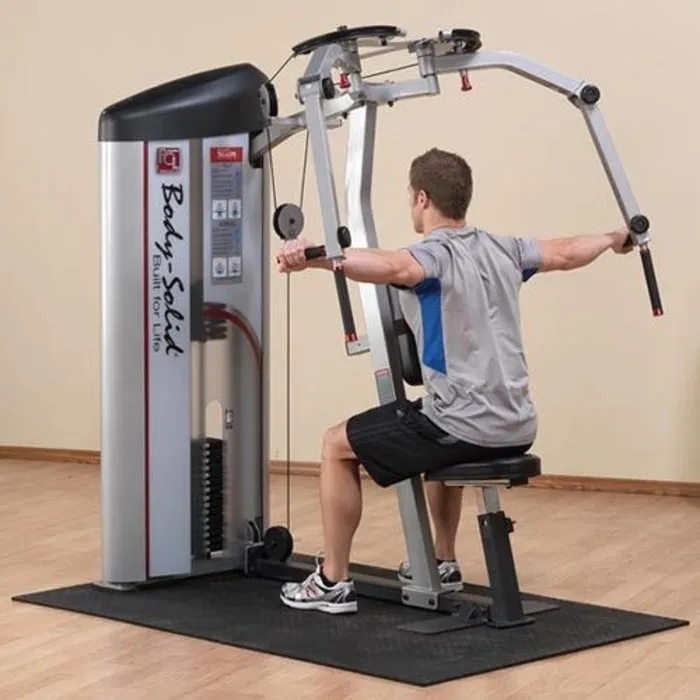 Body-Solid S2PEC ProClubline Series II Pec Fly en Rear Delt Machine