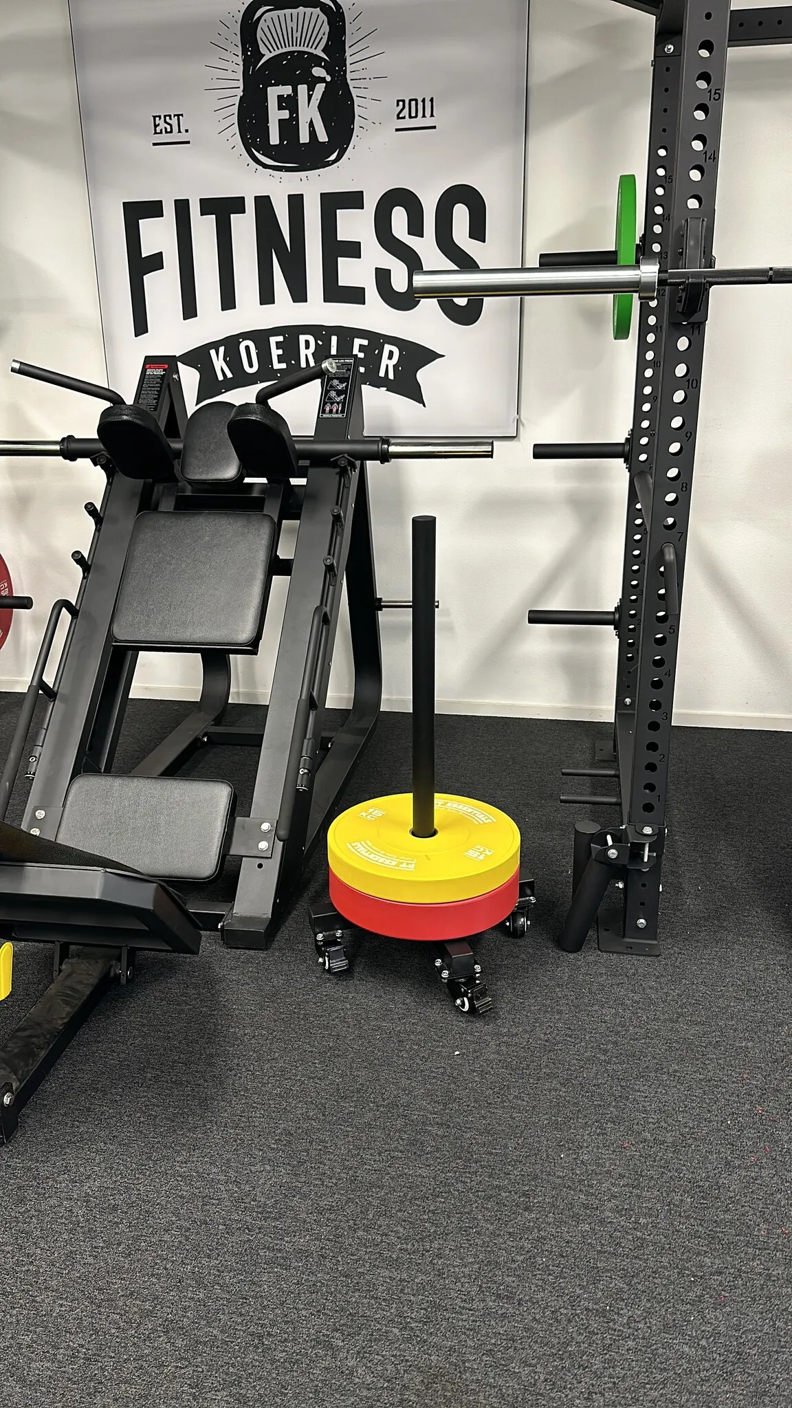 PT Essentials BSS100 Bumperplate Stacker - verrijdbaar bumperplate opbergrek