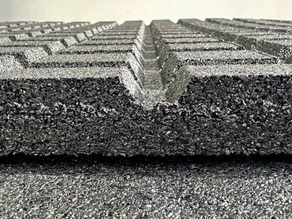 PT Essentials FIT FLEX RUBBER TEGEL 100x100x3CM