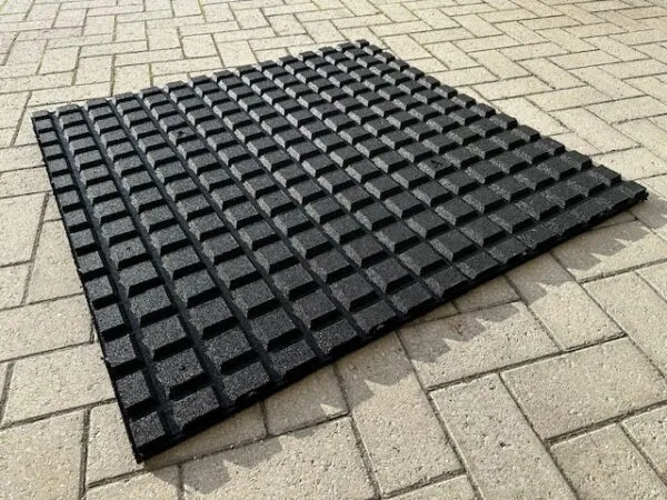 PT Essentials FIT FLEX RUBBER TEGEL 100x100x3CM