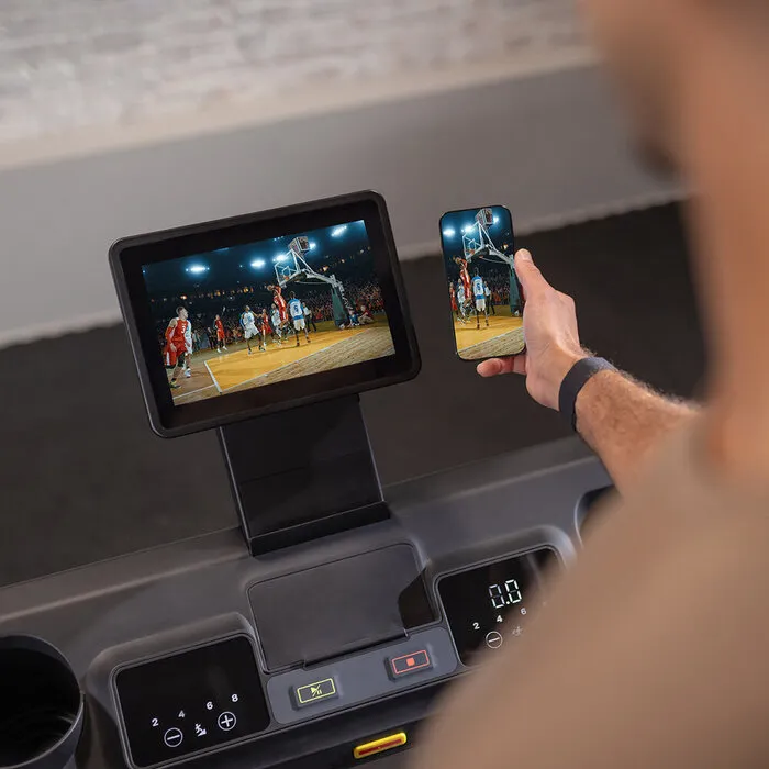 Inspire Fitness T4S TREAD 4 loopband met 10 inch touchscreen