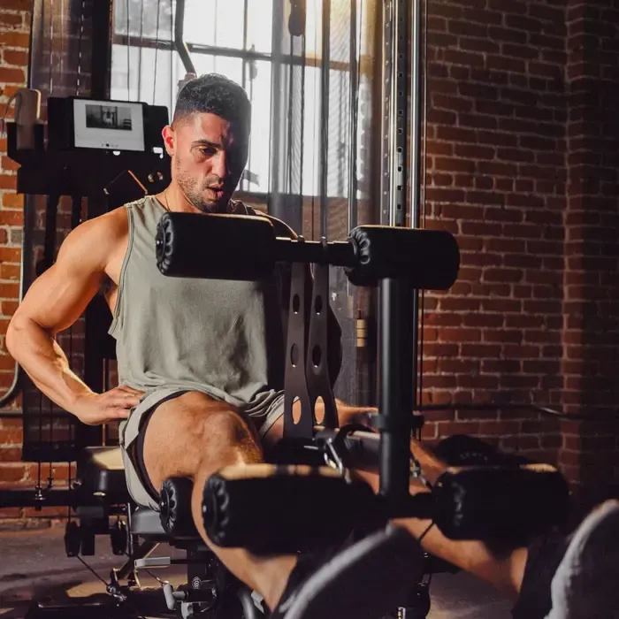 Inspire Fitness SF6 Home Gym Functional Trainer en smith machine