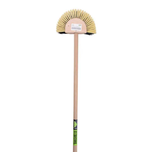 MM Eurotool Raagbol FSC 12.5 Centimeter Hout Met Zwart Kunsthaar En Houtsteel 200 Centimeter