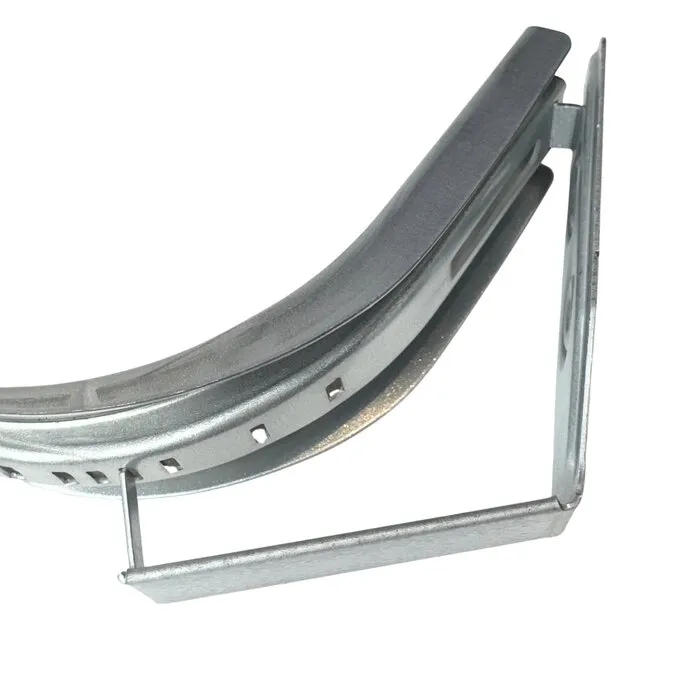 Zinken muurbeugel mastgoot M333 met verstelbare gradenplaat (10° tot 45°) – voor schuin boeideel
